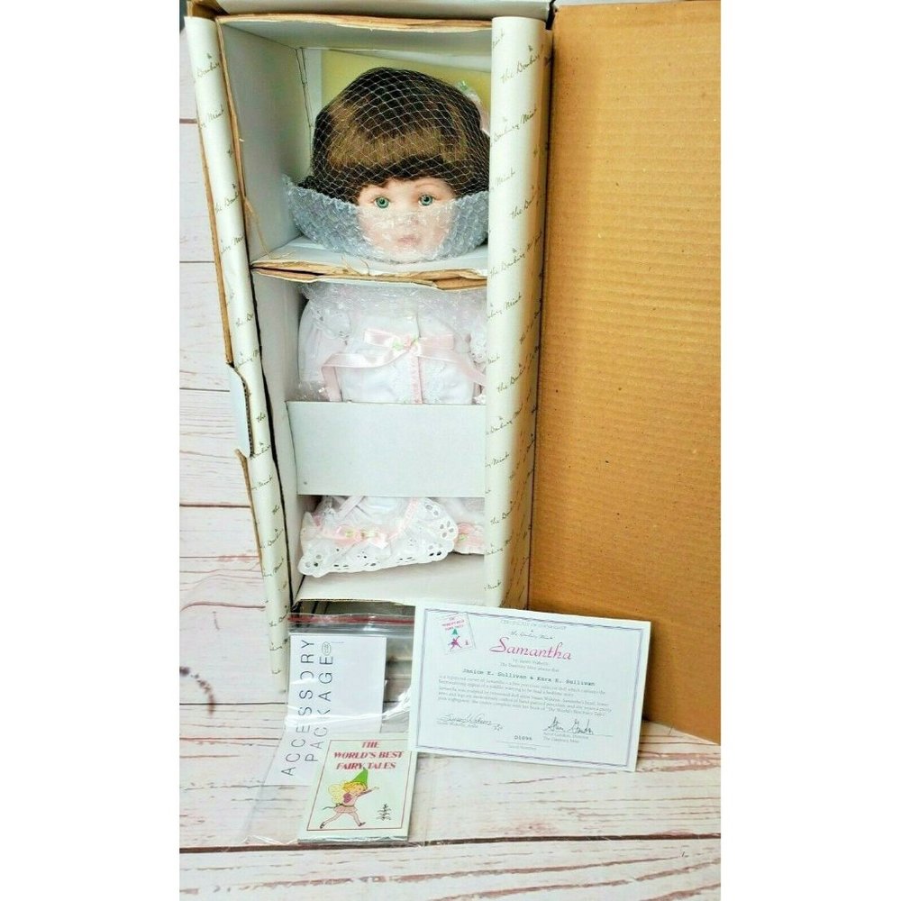 Rare Vintage The Danbury Mint Samantha By Susan Wakeen Collectible Retired Doll